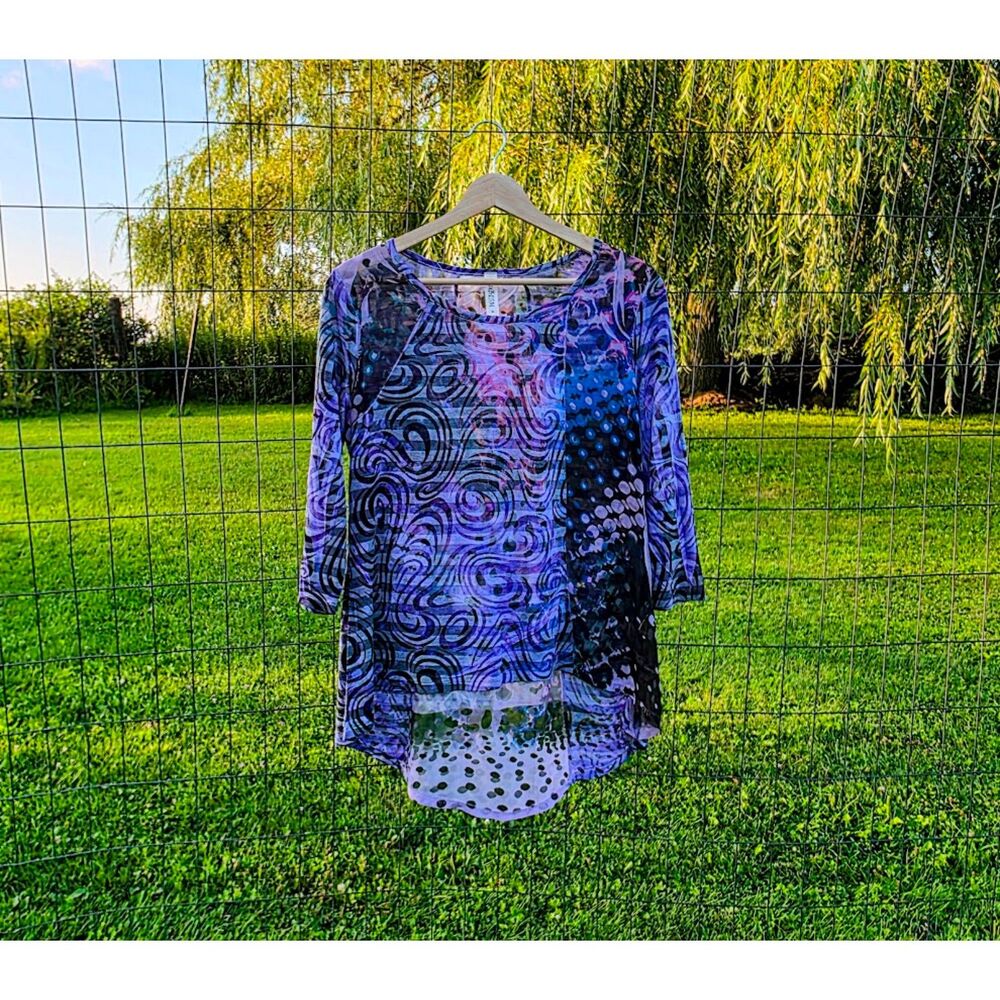 Cubism High Low Sheer Abstract Top M